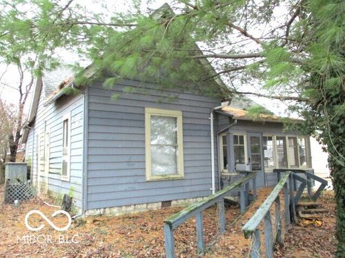 206 N East St, Spencer, IN, 47460-1406 | Card Image