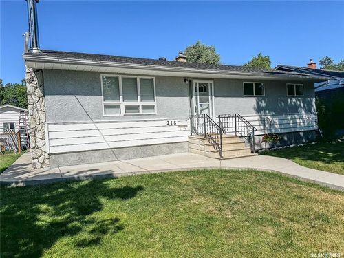 218 5th Ave N, Yorkton, SK, S3N0Z6 | Card Image