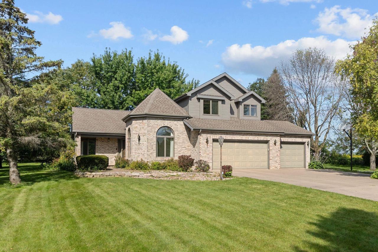 Memory Ln, Neenah, WI 54956