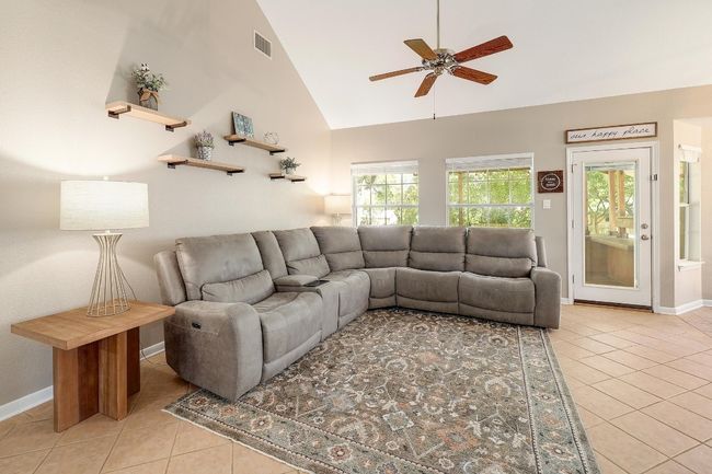 208 John Thomas, House other with 4 bedrooms, 3 bathrooms and null parking in Georgetown TX | Image 5