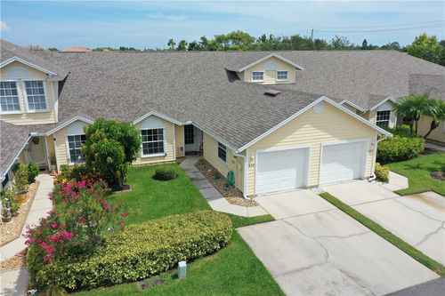 492 6th Mnr, Vero Beach, FL, 32962-1867 | Card Image