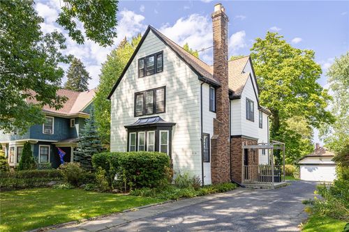 216 Seneca Pkwy, Rochester, NY, 14613-1415 | Card Image