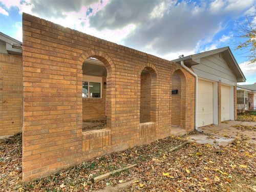 2808 Sw 88th St, Oklahoma City, OK, 73159-5619 | Card Image