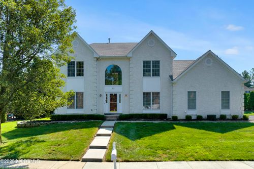 53 Vardon Way, Farmingdale, NJ, 07727-3956 | Card Image