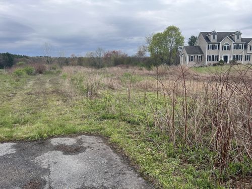 38 Adams Road, Grafton, MA, 01519 | Card Image