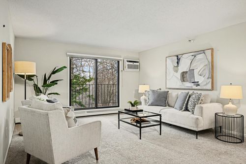 apt-111-5645 Green Circle Dr, Minnetonka, MN, 55343-9657 | Card Image