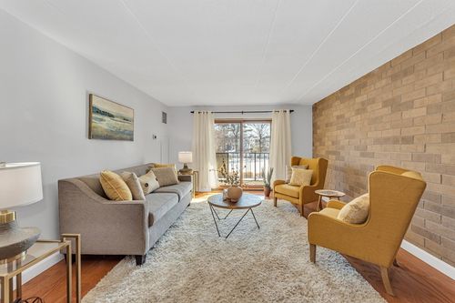 apt-b23-175 Quincy Shore Dr, Quincy, MA, 02171-2955 | Card Image