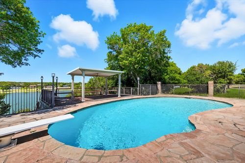 143 Lakeview Dr, Aledo, TX, 76008-3926 | Card Image