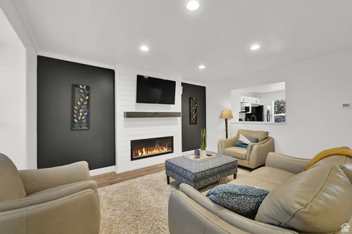371 E Braidhill Dr, Draper, UT, 84020-5572 | Card Image