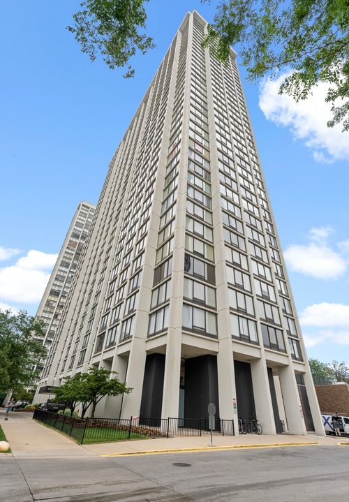 804-5445 Sheridan Rd, Chicago, IL, 60640-7457 | Card Image