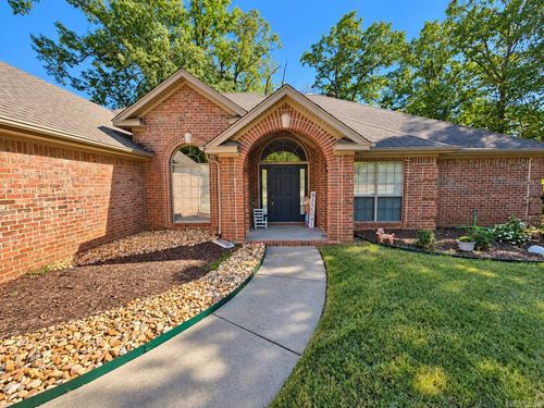 210 Deauville Dr, Maumelle, AR, 72113-7222 | Card Image