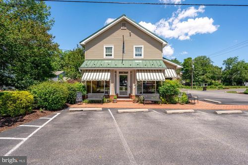 7 W Belle St, RIDGELY, MD, 21660-2009 | Card Image
