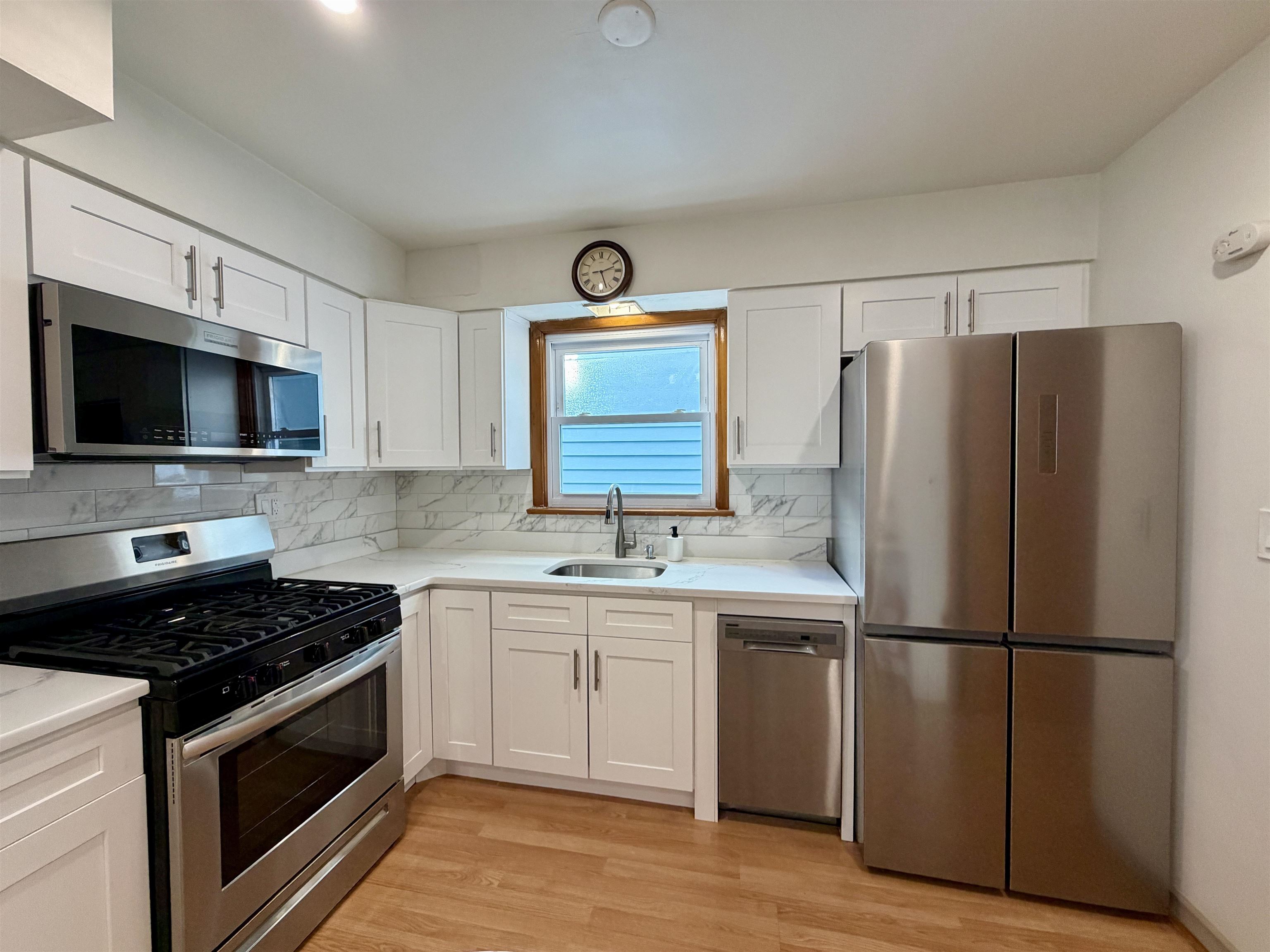 Residential Lease in JC, Heights 3