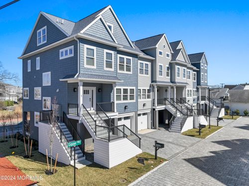 8-95 Bay Ave, Highlands, NJ, 07732-1701 | Card Image