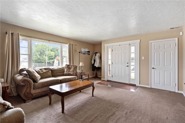 139 Jean St, House other with 3 bedrooms, 2 bathrooms and 1 parking in Belle Vernon PA | Image 13