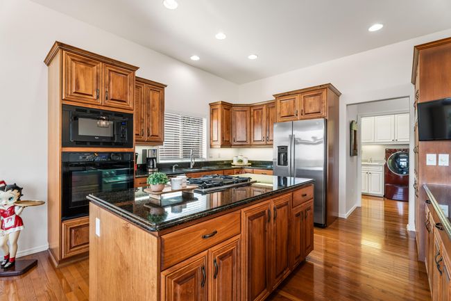 19-Kitchen | Image 12