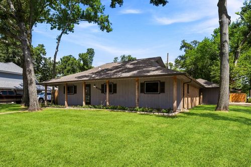 9739 Cherokee St, Baytown, TX, 77521-5075 | Card Image
