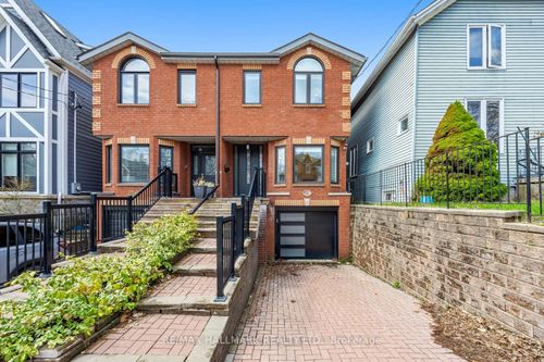 158 Wheeler Ave, Toronto, ON, M4L3V4 | Card Image