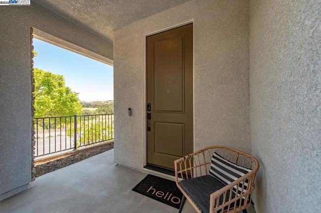 7018 Stags Leap Ln, Condo with 2 bedrooms, 3 bathrooms and 2 parking in Dublin CA | Image 5