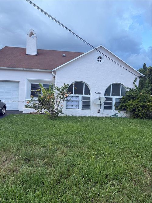 1499 Nw 32nd St, Miami, FL, 33142-6146 | Card Image
