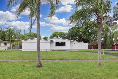 9781 Sw 159th St, Miami, FL, 33157-1725 | Card Image