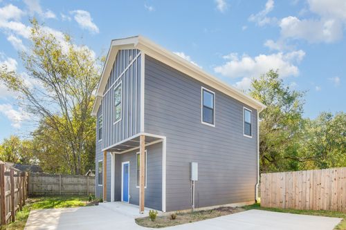 727 Flint Ridge Dr, Whites Creek, TN, 37189-9250 | Card Image