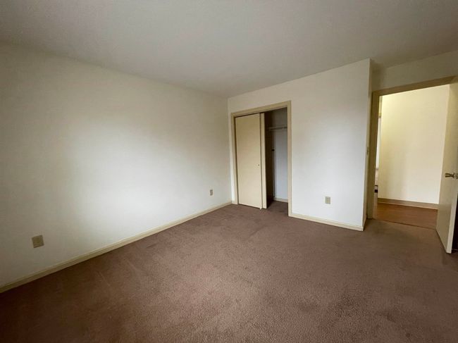 APT-302 - 7 Railroad Ave, Condo with 2 bedrooms, 1 bathrooms and null parking in Derry NH | Image 39