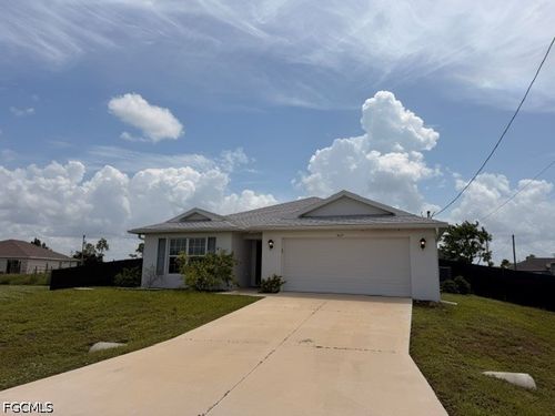 3637 Ne 10th Ave, Cape Coral, FL, 33909-6288 | Card Image