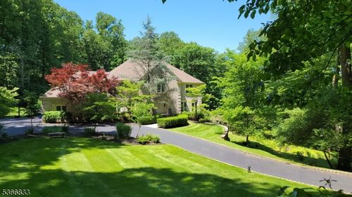 51 Twin Brooks Trl, Chester, NJ, 07930-2820 | Card Image