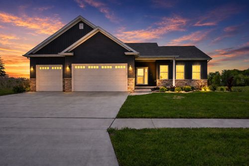 14 Viola Dr, Le Claire, IA, 52753-9784 | Card Image