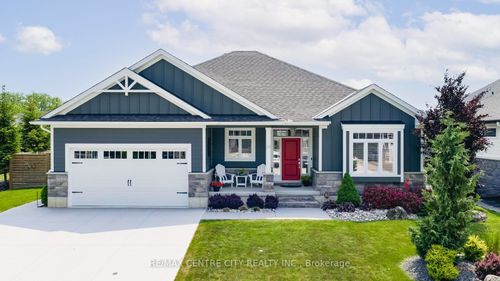 38 Erin Pl, Grand Bend, ON, N0M1T0 | Card Image