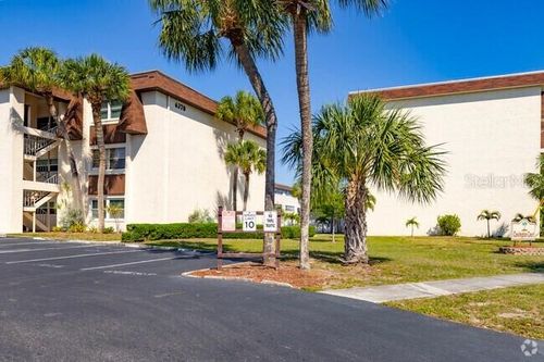 307-208 Ne Monroe Cir N, St Petersburg, FL, 33702-7570 | Card Image