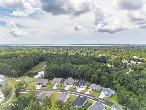 85010 Diamondhead Lakes Blvd, Diamondhead, MS, 39525-5602 | Card Image