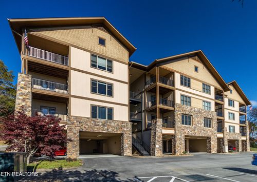 302-224 Maggie Mack Ln, Sevierville, TN, 37862-4553 | Card Image