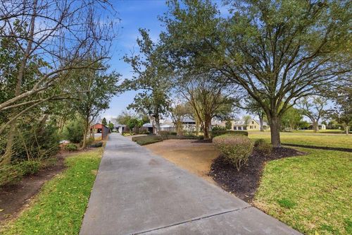 3206 Henderson Bayou Rd, Lake Charles, LA, 70605-2236 | Card Image