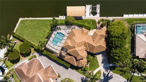 95 Anchor Ct, MARCO ISLAND, FL, 34145-4703 | Card Image