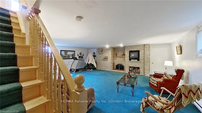 75551 Bluewater Highway, Home with 4 bedrooms, 1 bathrooms and 10 parking in Huron ON | Image 19