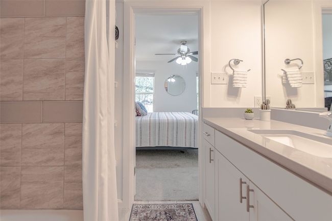 APT-204 - 3604 Clawson Rd, Condo with 2 bedrooms, 2 bathrooms and null parking in Austin TX | Image 24