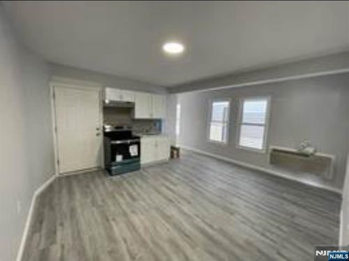 107-109 Highland, Paterson, NJ, 07524 | Card Image