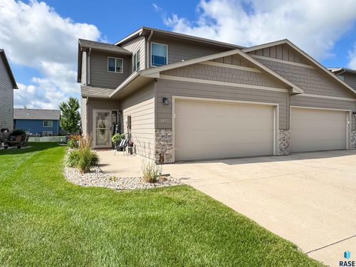 4409 W Townsley Pl, Sioux Falls, SD, 57108-8608 | Card Image