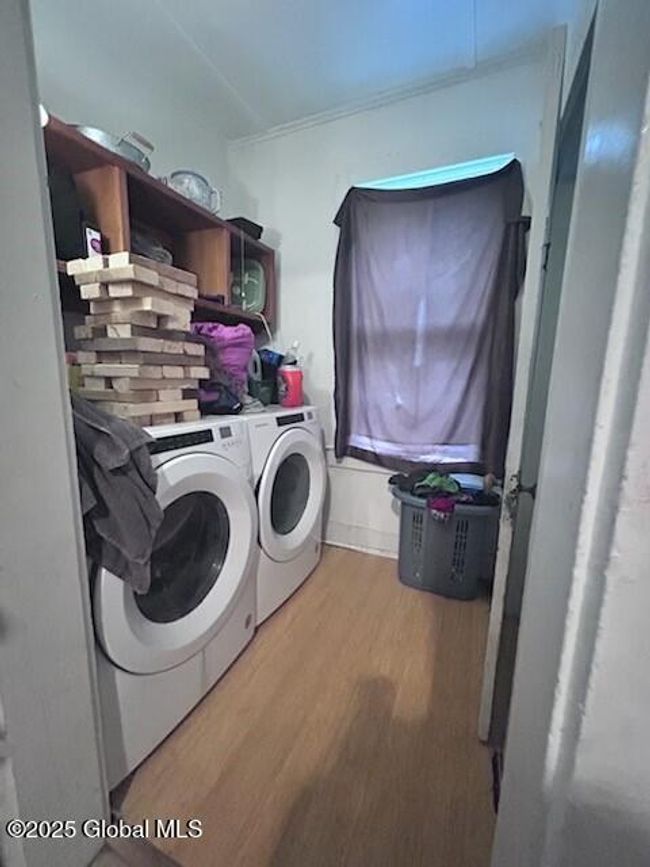 Unit 2 Laundry | Image 26