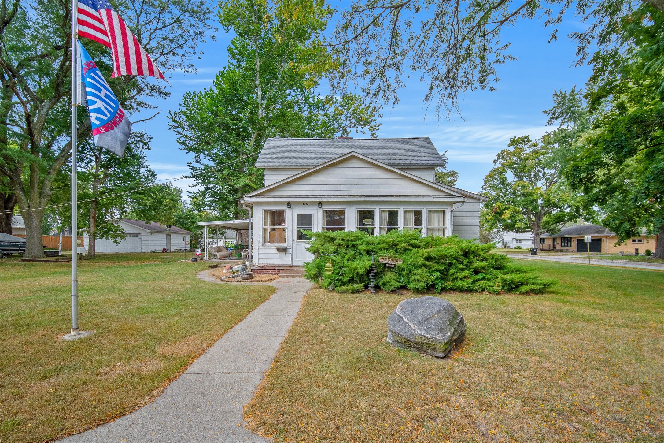 6th St, Adel, IA 50003