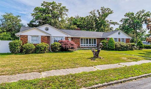 207 W Arctic Ave, MINOTOLA, NJ, 08341-1124 | Card Image