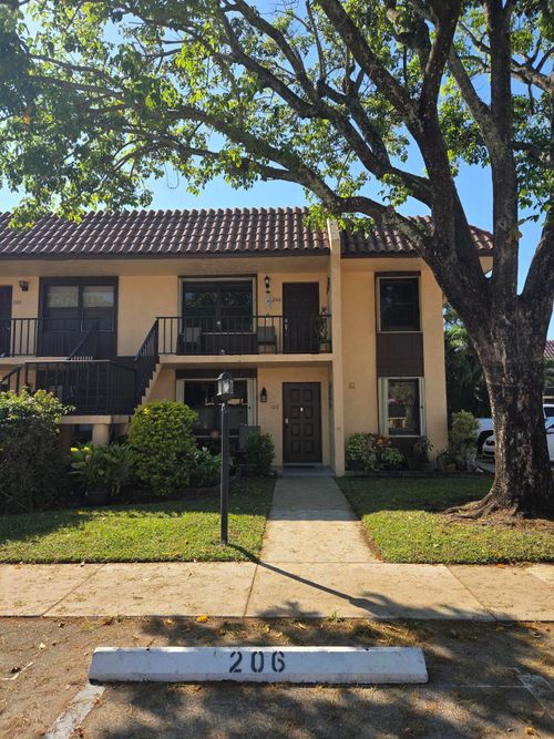206-5975 Forest Hill Blvd, West Palm Beach, FL, 33415-5569 | Card Image