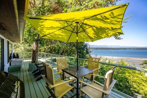 3845 Shingle Spit Rd, Hornby Island, BC, V0R1Z0 | Card Image