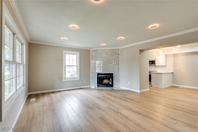 9 - 30673 Cambridge Ct E, Condo with 3 bedrooms, 2 bathrooms and null parking in Bay Village OH | Image 10