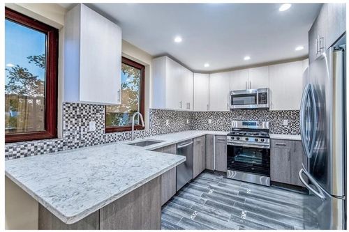 apt-3-3813 Neptune Ave, Brooklyn, NY, 11224-1872 | Card Image