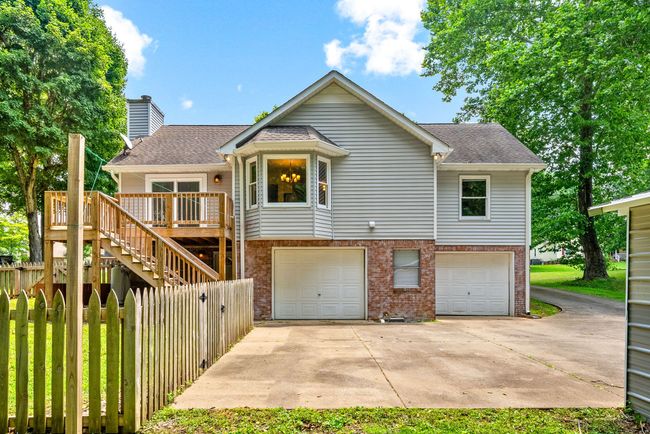 810 Burton Trl, House other with 3 bedrooms, 2 bathrooms and 4 parking in Adams TN | Image 28