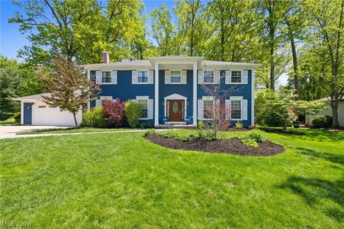 1697 Holdens Arbor Run, Westlake, OH, 44145-2036 | Card Image