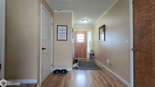 205 6th St, Woden, IA, 50484-7714 | Card Image